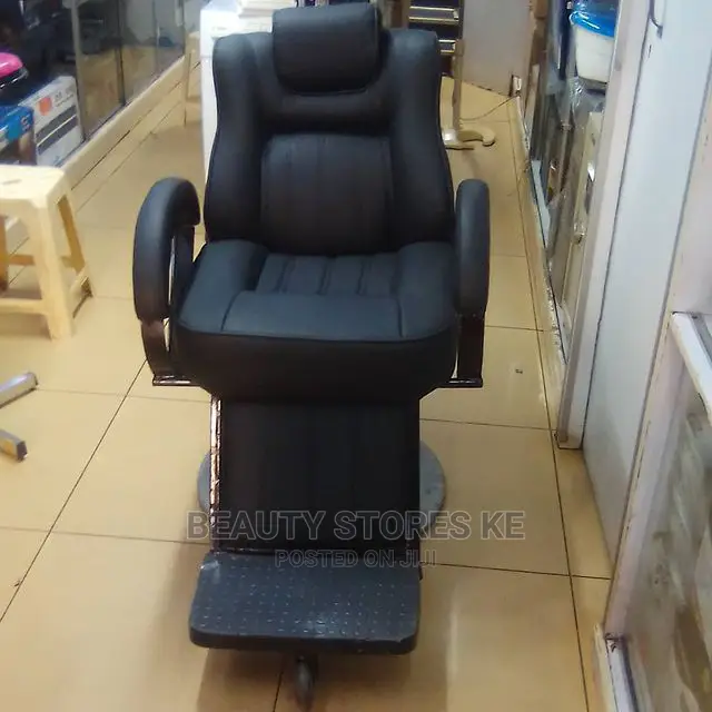 Barber Chairs /Adjustable Backwards Barber Chair Local in Nairobi