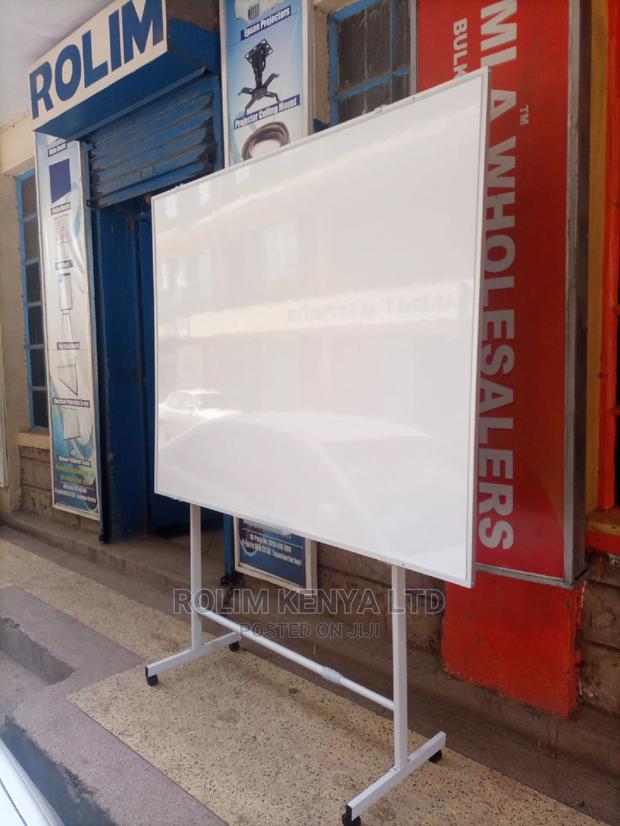 White Board + Stand 4ftx3ft {120cmx90cm} - main view
