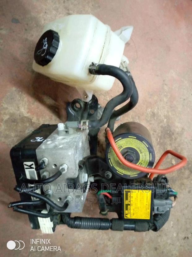 ABS ACTUATOR Module Toyota Lexus Highbrid. - thumbnail 2