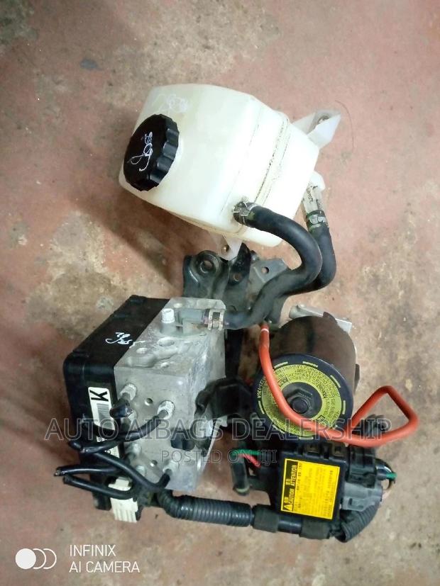 ABS ACTUATOR Module Toyota Lexus Highbrid. - thumbnail 4