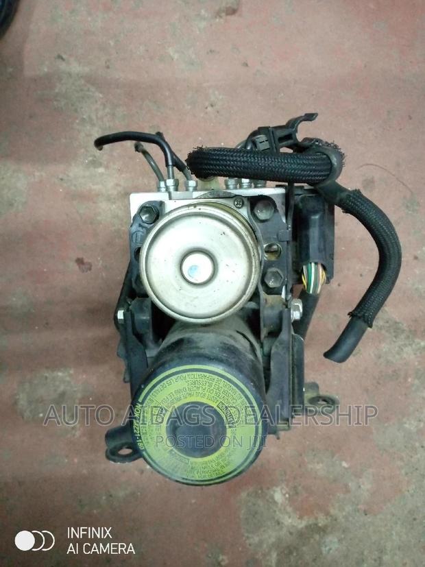 ABS ACTUATOR Module (Highlander) Lexus Rx 400h. - thumbnail 2