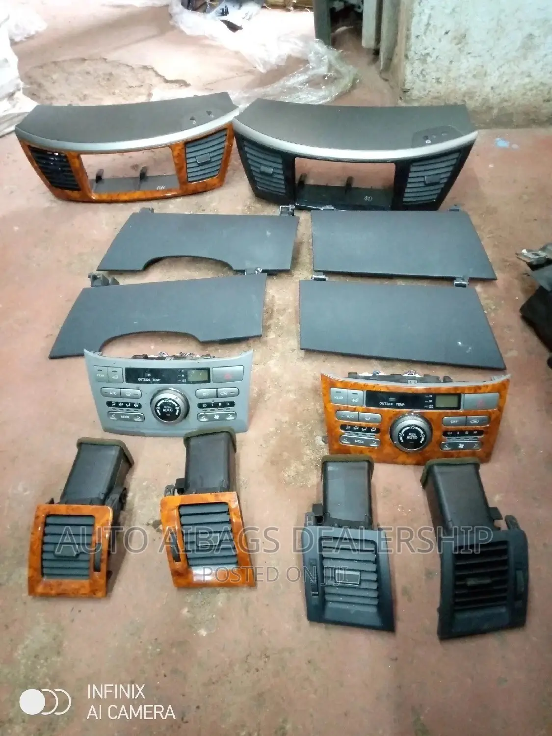 Toyota Noah/Voxy Dashboard Compartment Full Set.