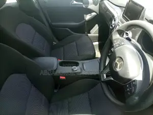Mercedes-Benz B-Class 2015 Black
