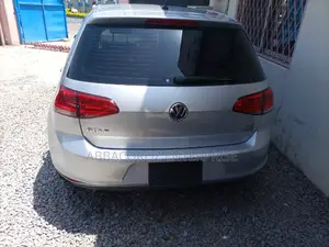 Volkswagen Golf 2014 Silver