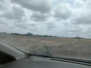 3 Acres Nanyuki/Mirera