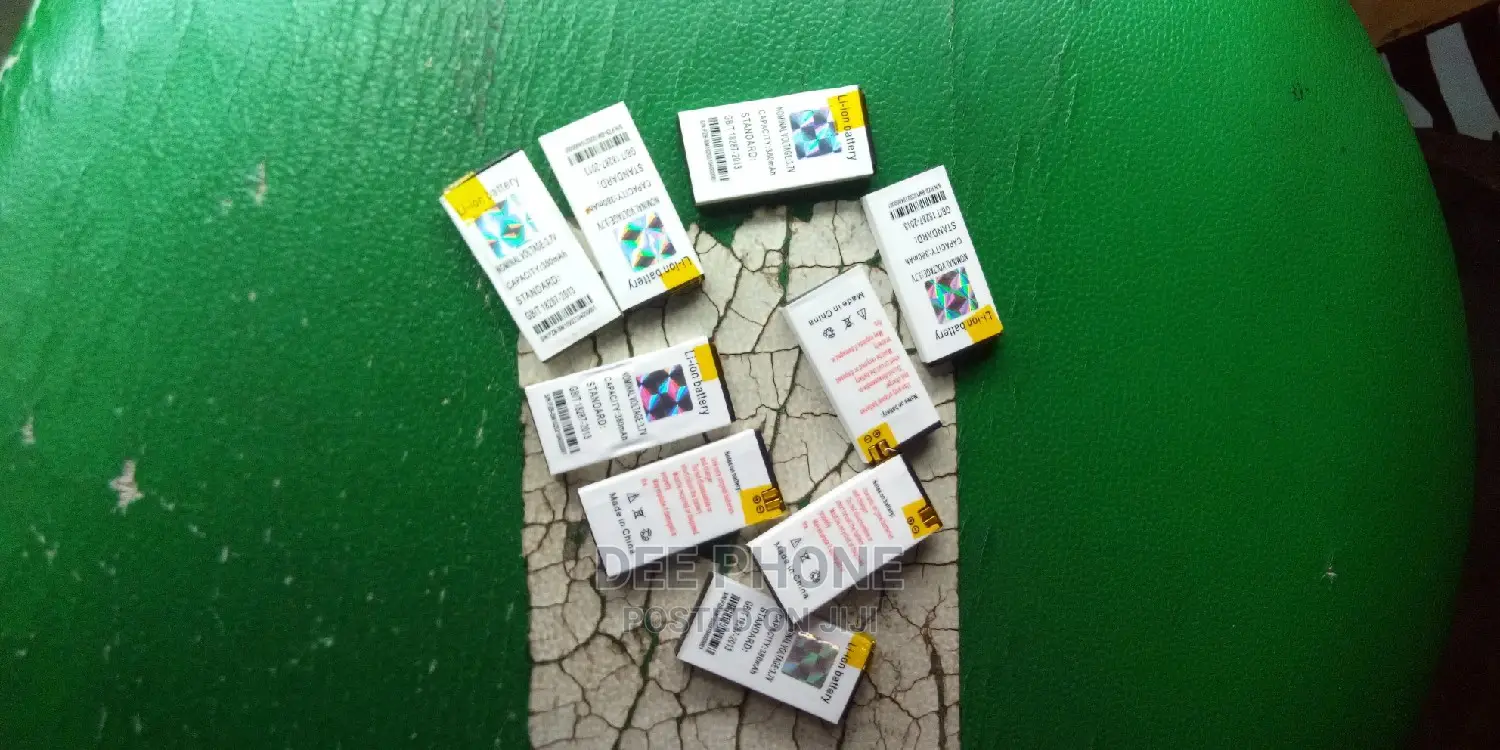 M 10 Phone Batteries