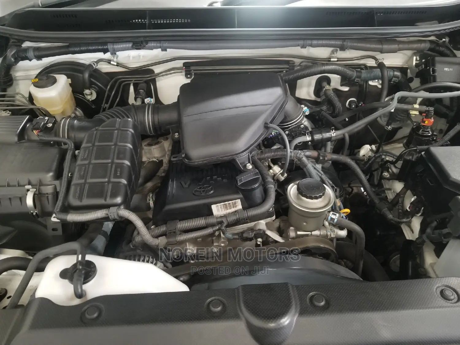 Toyota Land Cruiser Prado 2014 White
