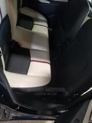 Mazda Demio 2014 Orange