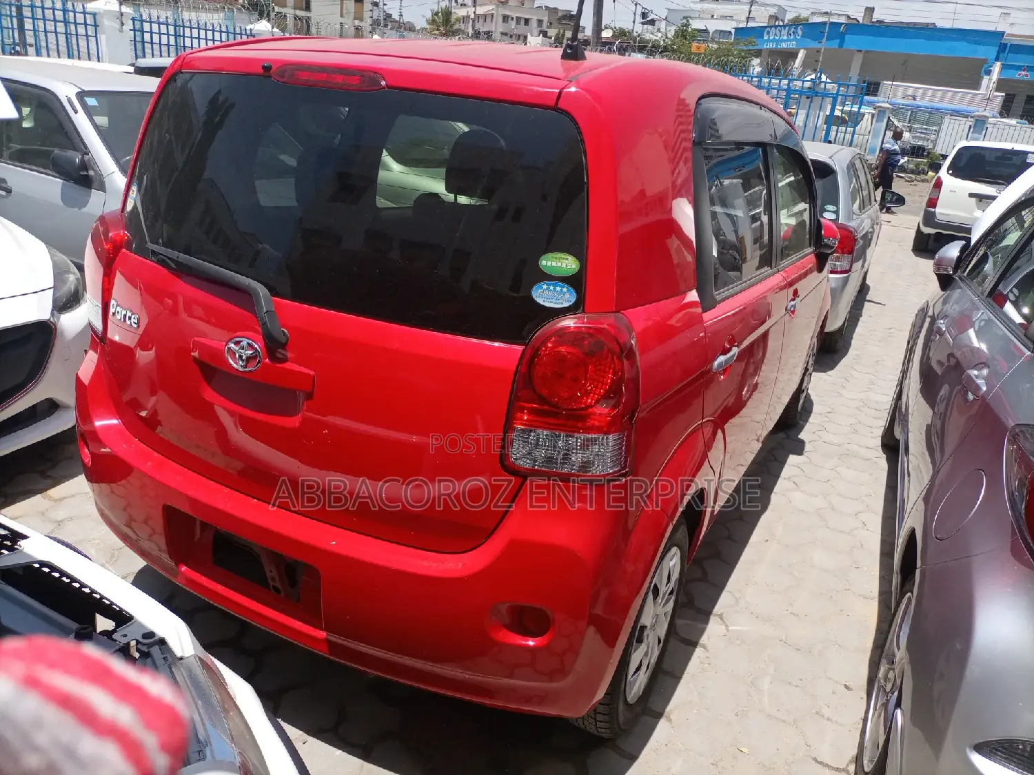 Toyota Porte 2016 Red