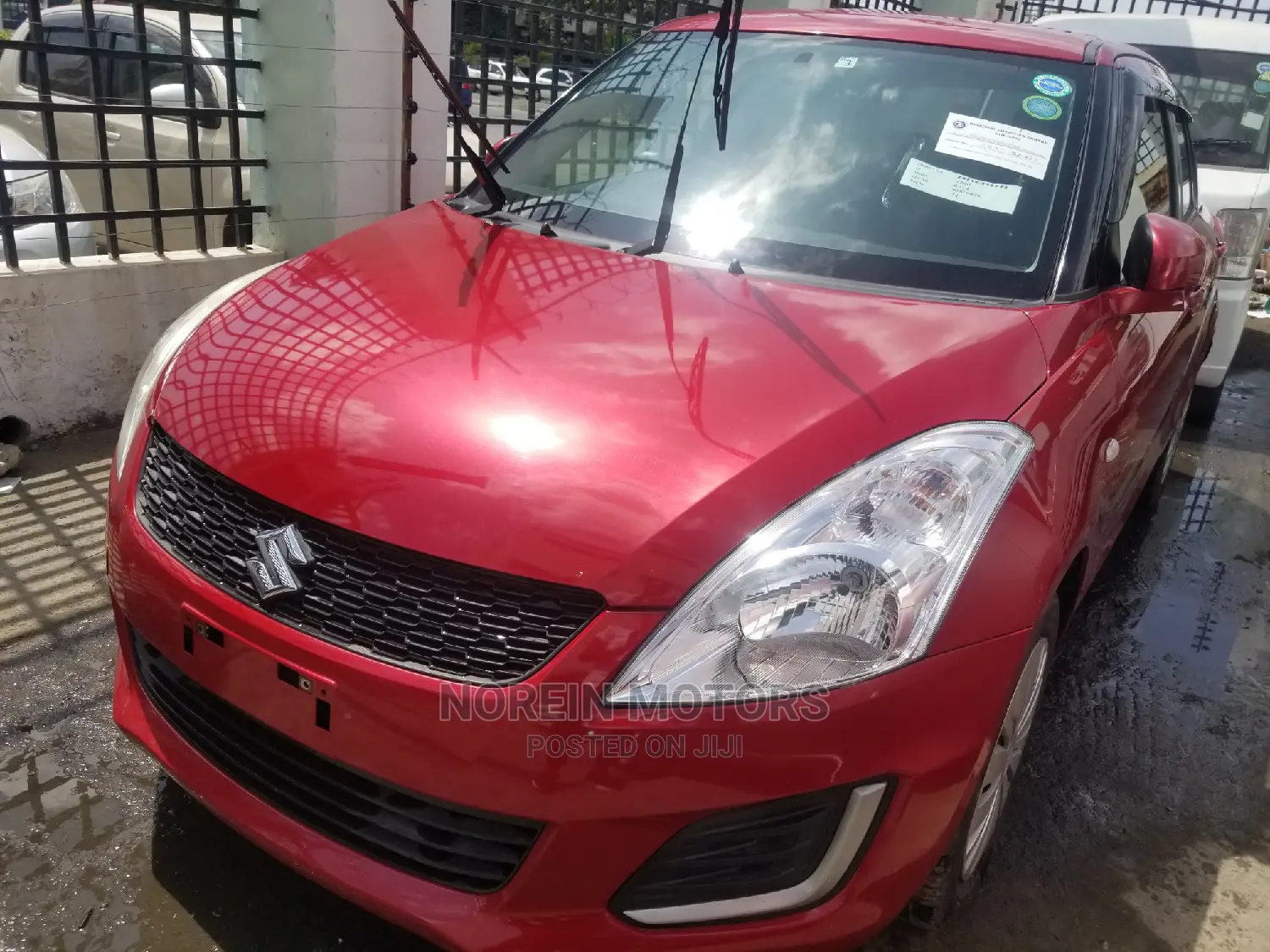 Suzuki Swift 2014 Red