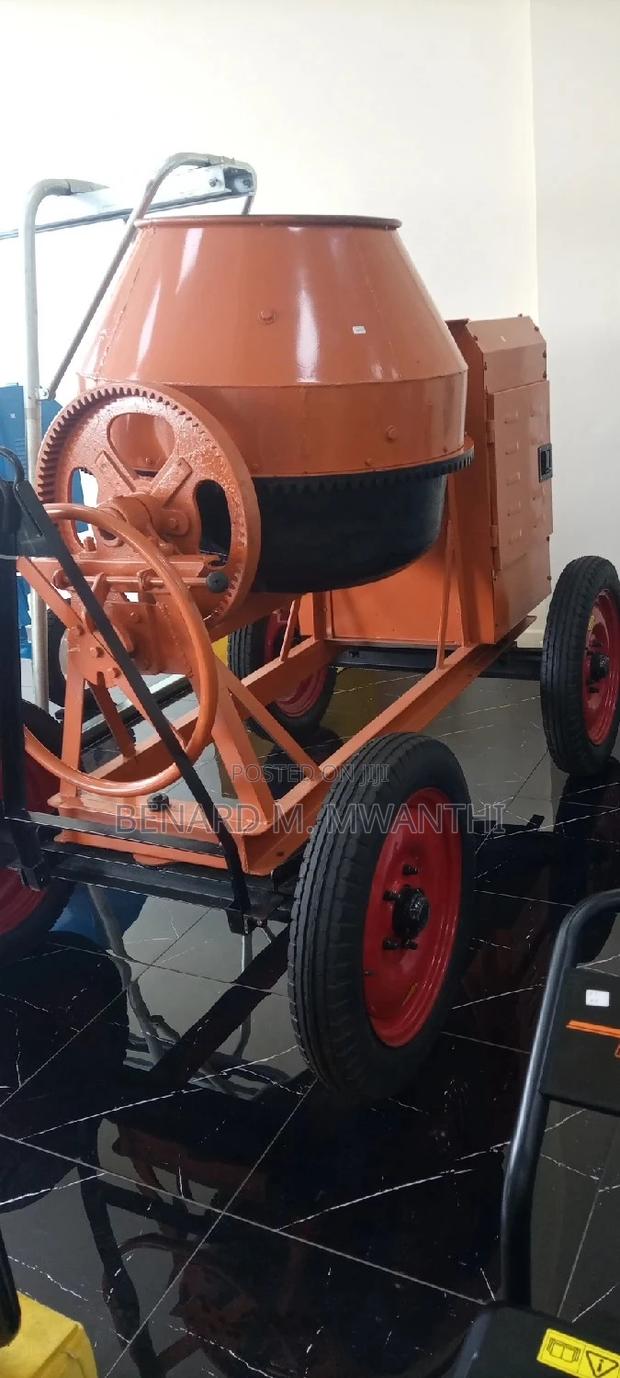 Indian Concrete Mixer - thumbnail 2