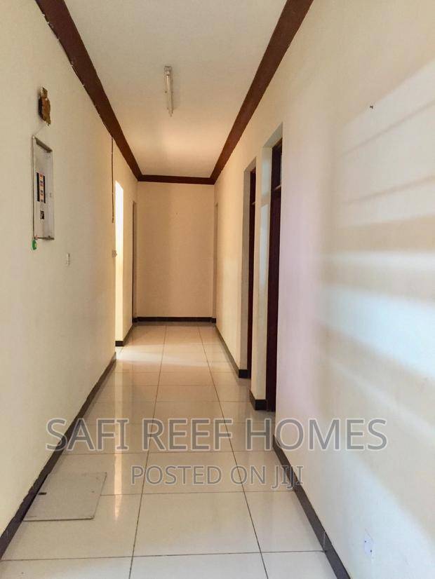 4bdrm Apartment in Kizingo for Rent - thumbnail 9