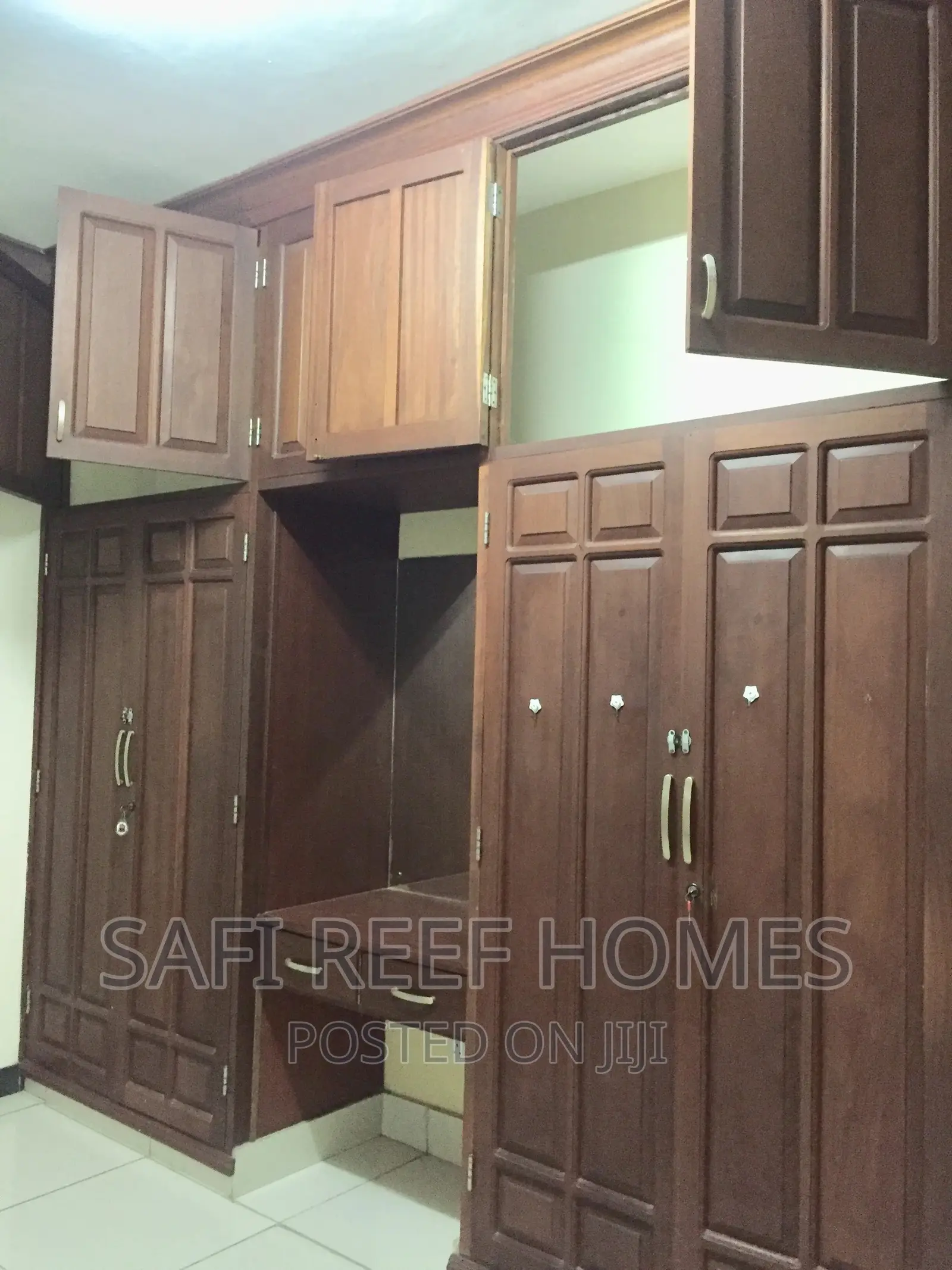 4bdrm Apartment in Kizingo for Rent