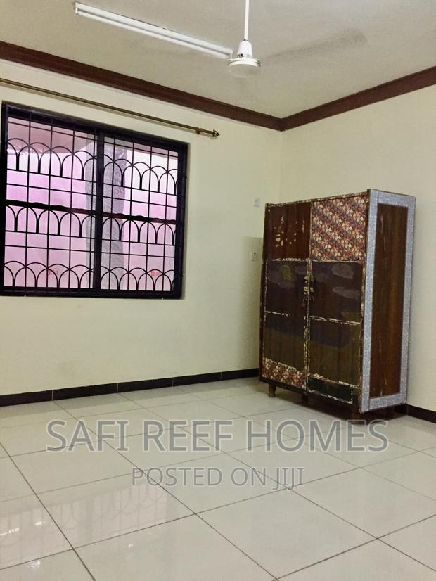 4bdrm Apartment in Kizingo for Rent - thumbnail 10