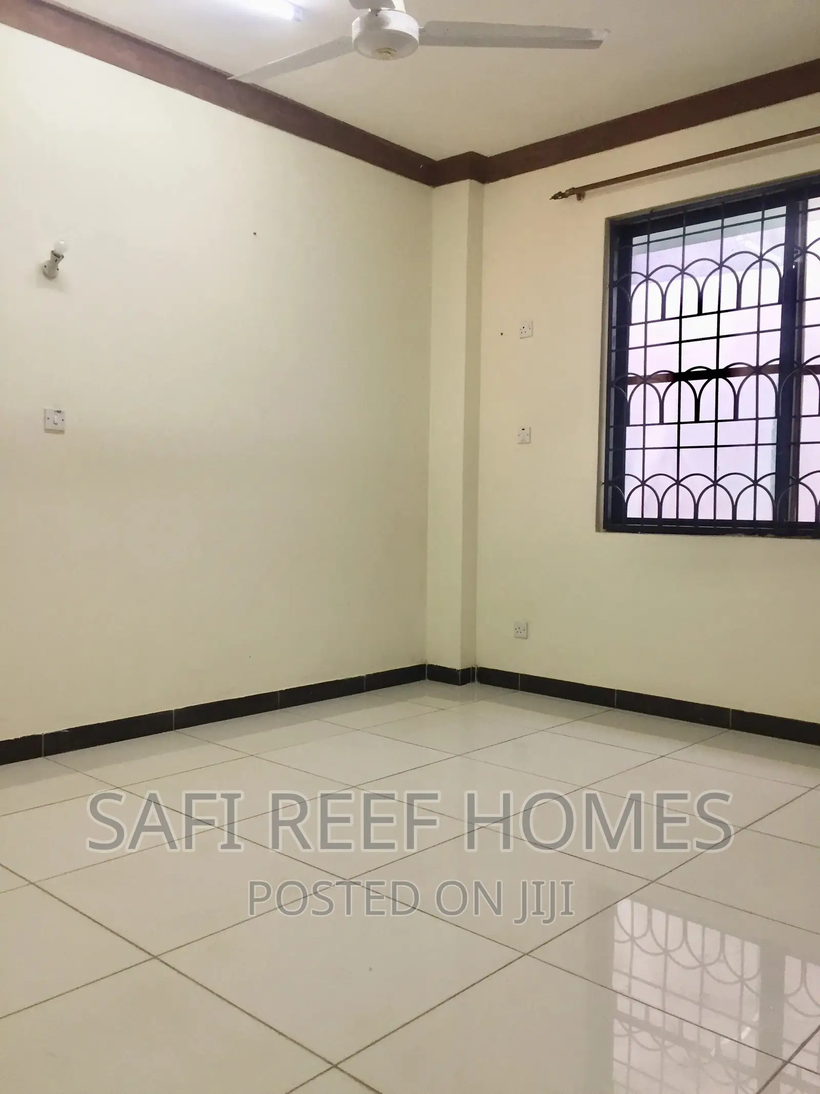 4bdrm Apartment in Kizingo for Rent