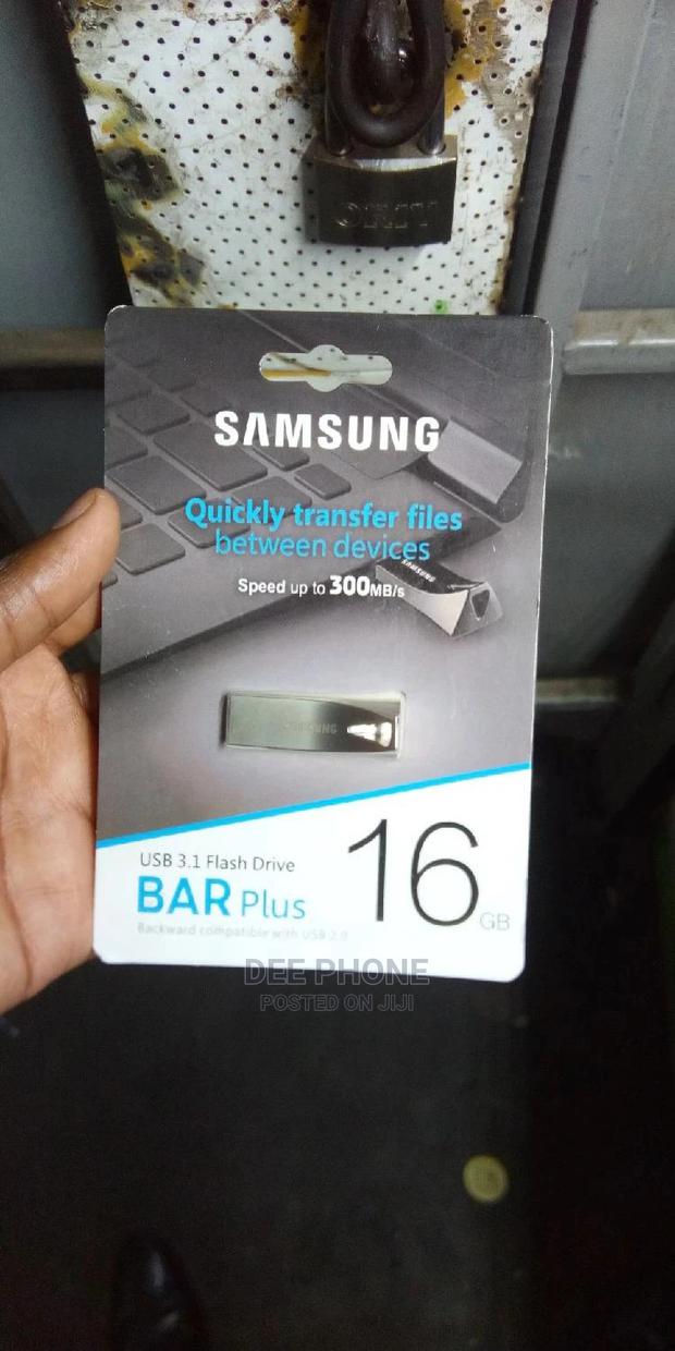 Samsung 16 Gb Flash Drive - main view