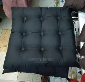 Black Chair Pad