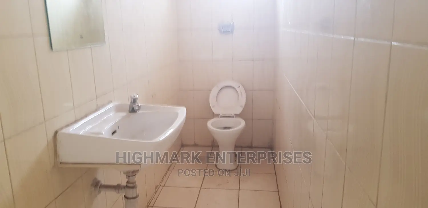 8500 Sq Feet Space to Let