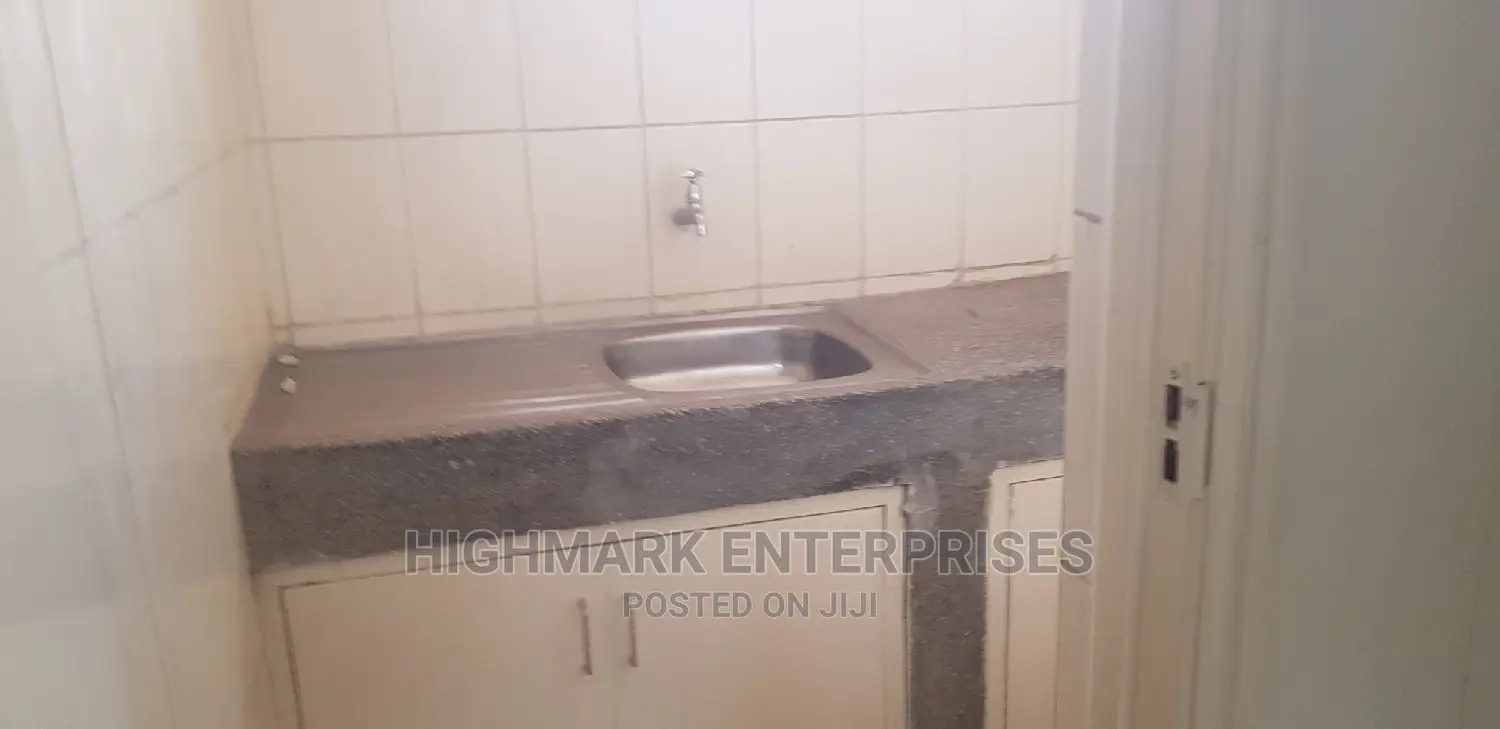 8500 Sq Feet Space to Let