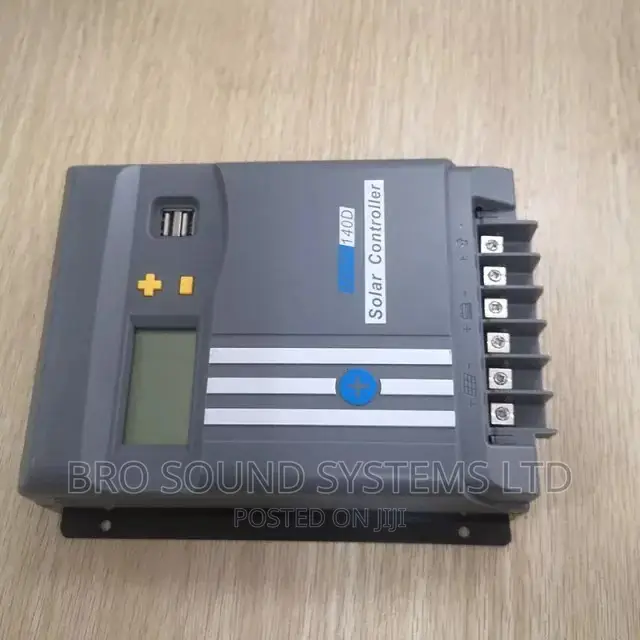 12volts / 24volts MPPT 40A Solar Charger Controller
