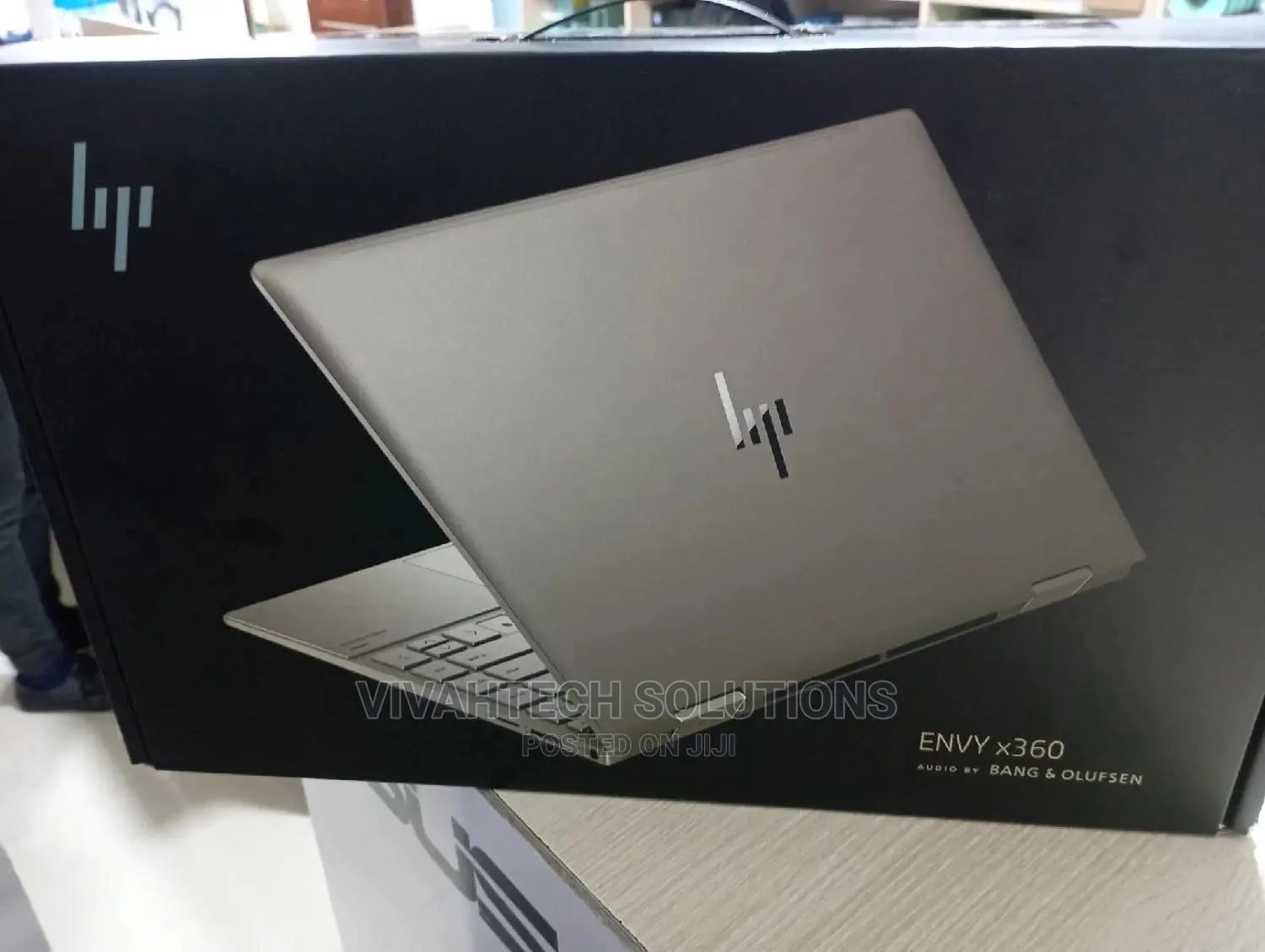 New Laptop HP Envy 13 8GB Intel Core I5 SSD 256GB
