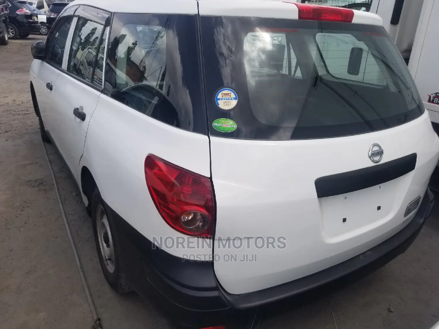 Nissan Advan 2014 White