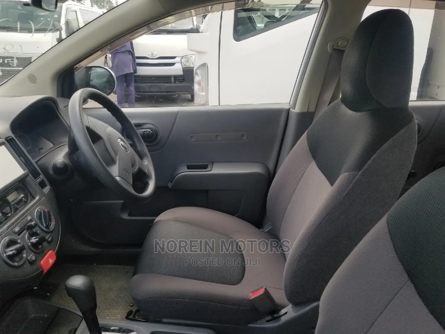 Nissan Advan 2014 White