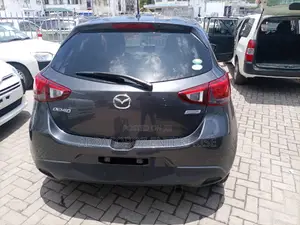 Mazda Demio 2015 Silver