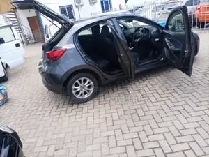 Mazda Demio 2015 Silver