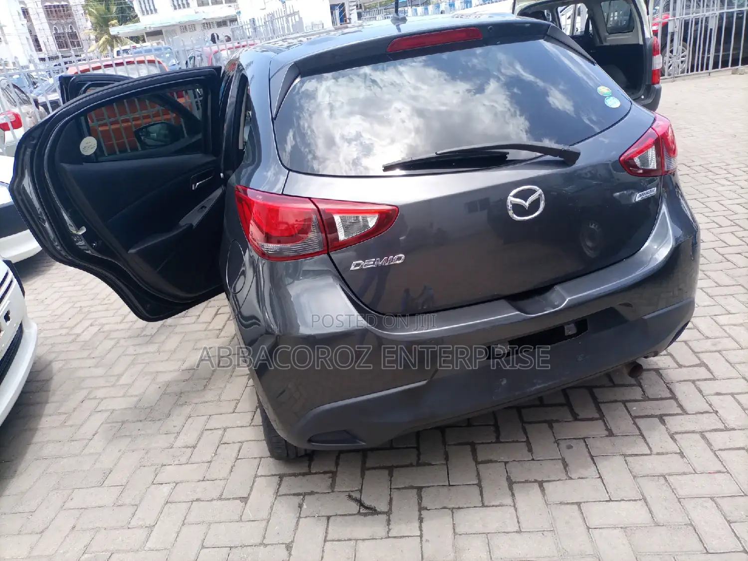 Mazda Demio 2015 Silver