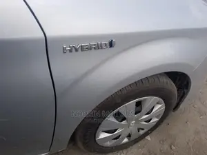 Toyota Fielder 2016 Silver