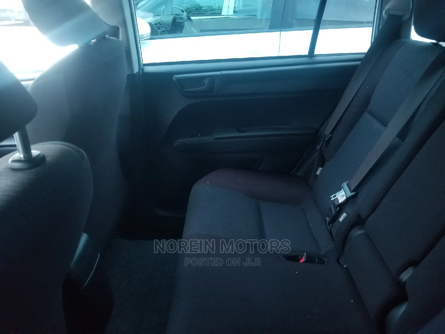 Toyota Fielder 2016 Silver