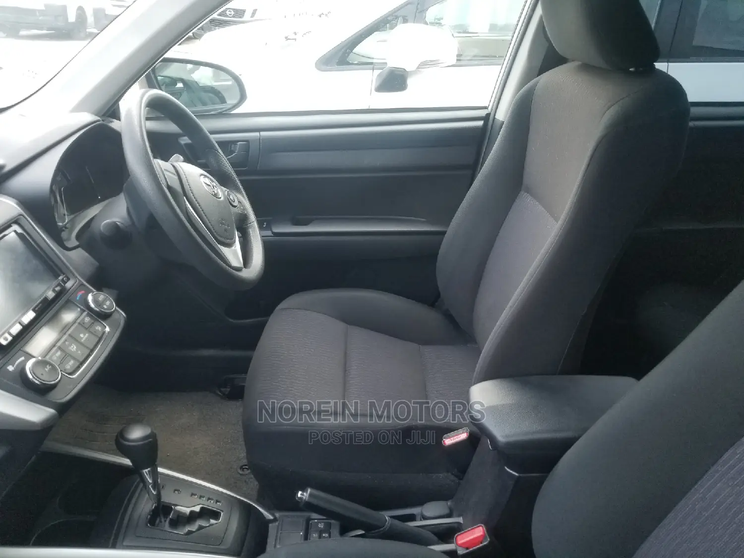 Toyota Fielder 2016 Silver
