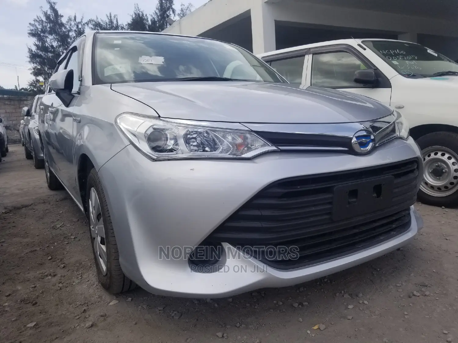 Toyota Fielder 2016 Silver