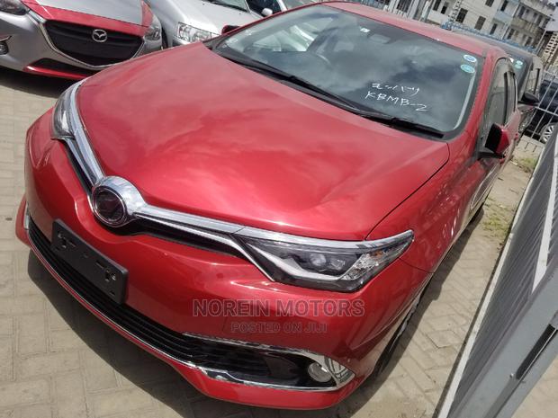 Toyota Auris 2015 Red - thumbnail 2