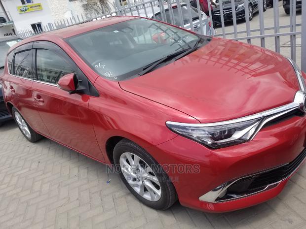 Toyota Auris 2015 Red - thumbnail 4