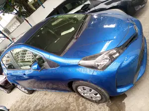Toyota Vitz 2015 Blue