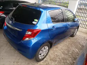 Toyota Vitz 2015 Blue