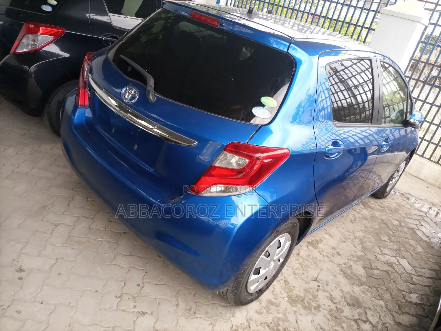 Toyota Vitz 2015 Blue