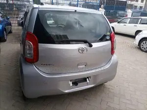 Toyota Passo 2015 Gray