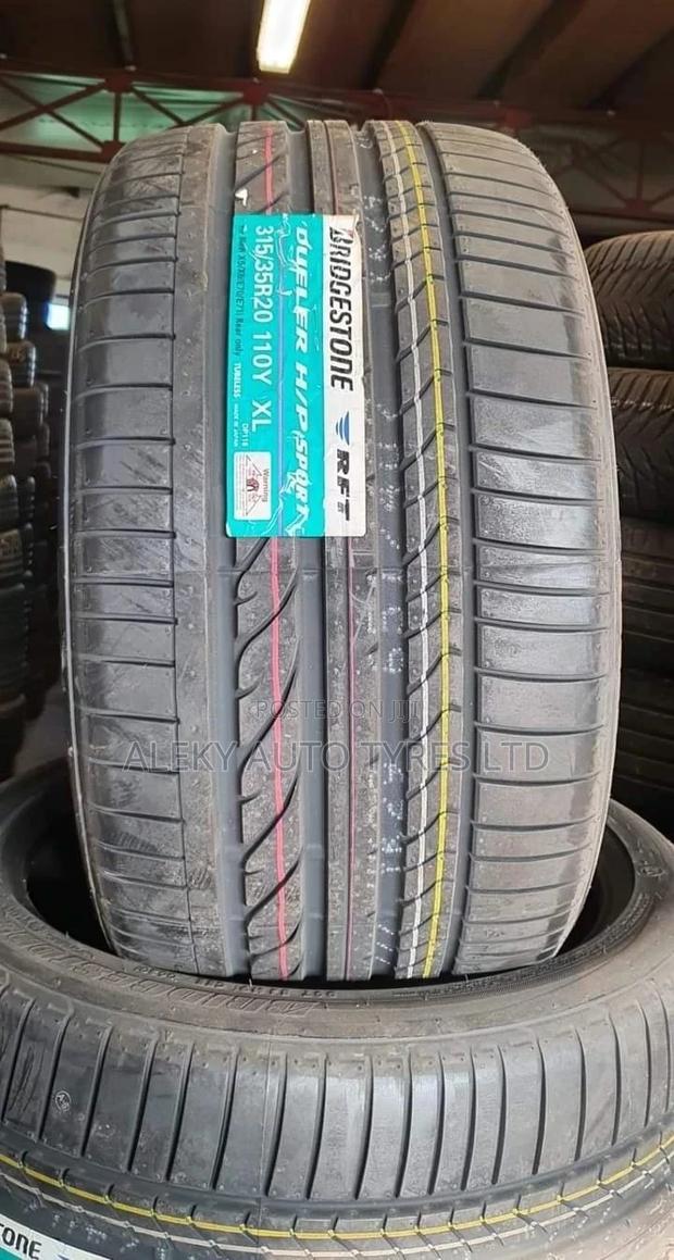 315/35 R 20 Bridgestone Tyre - main view