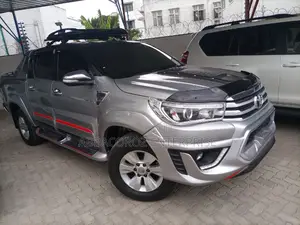 Toyota Hilux 2016 Silver