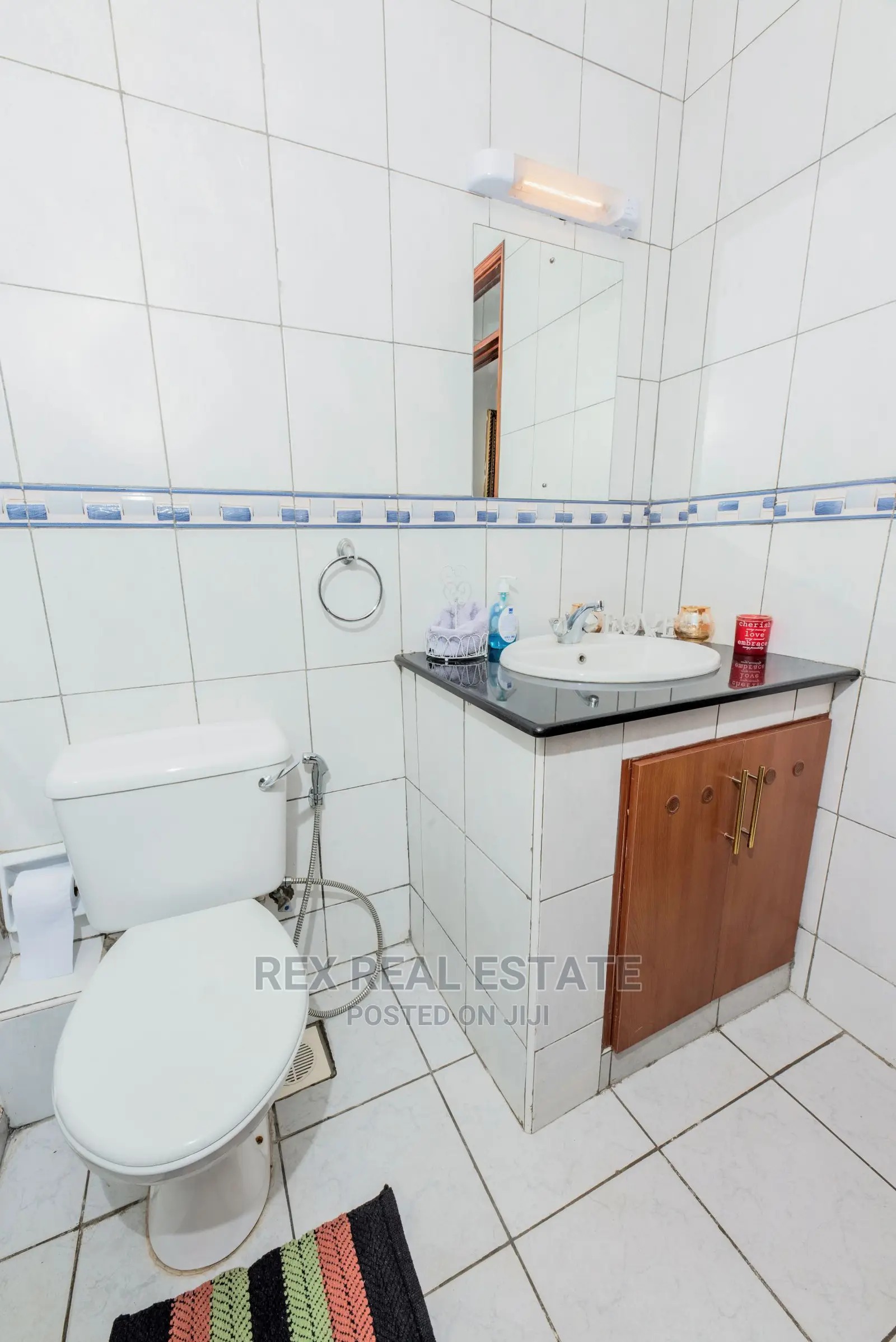 4bdrm Duplex in Off Rhapta Road for sale
