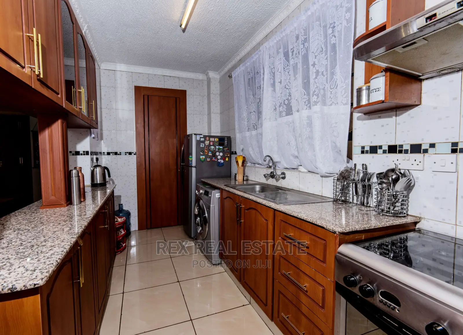 4bdrm Duplex in Off Rhapta Road for sale