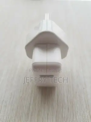 Apple 12W USB Power Adapter for Apple iPad iPhone, 3 Pin U