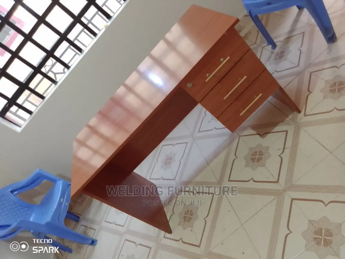 Office Desk