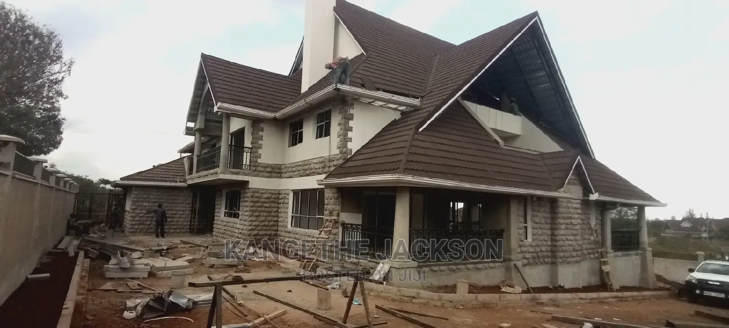 Roofing Specialist Light/Heavy Gauge Steel/ Timber Roof