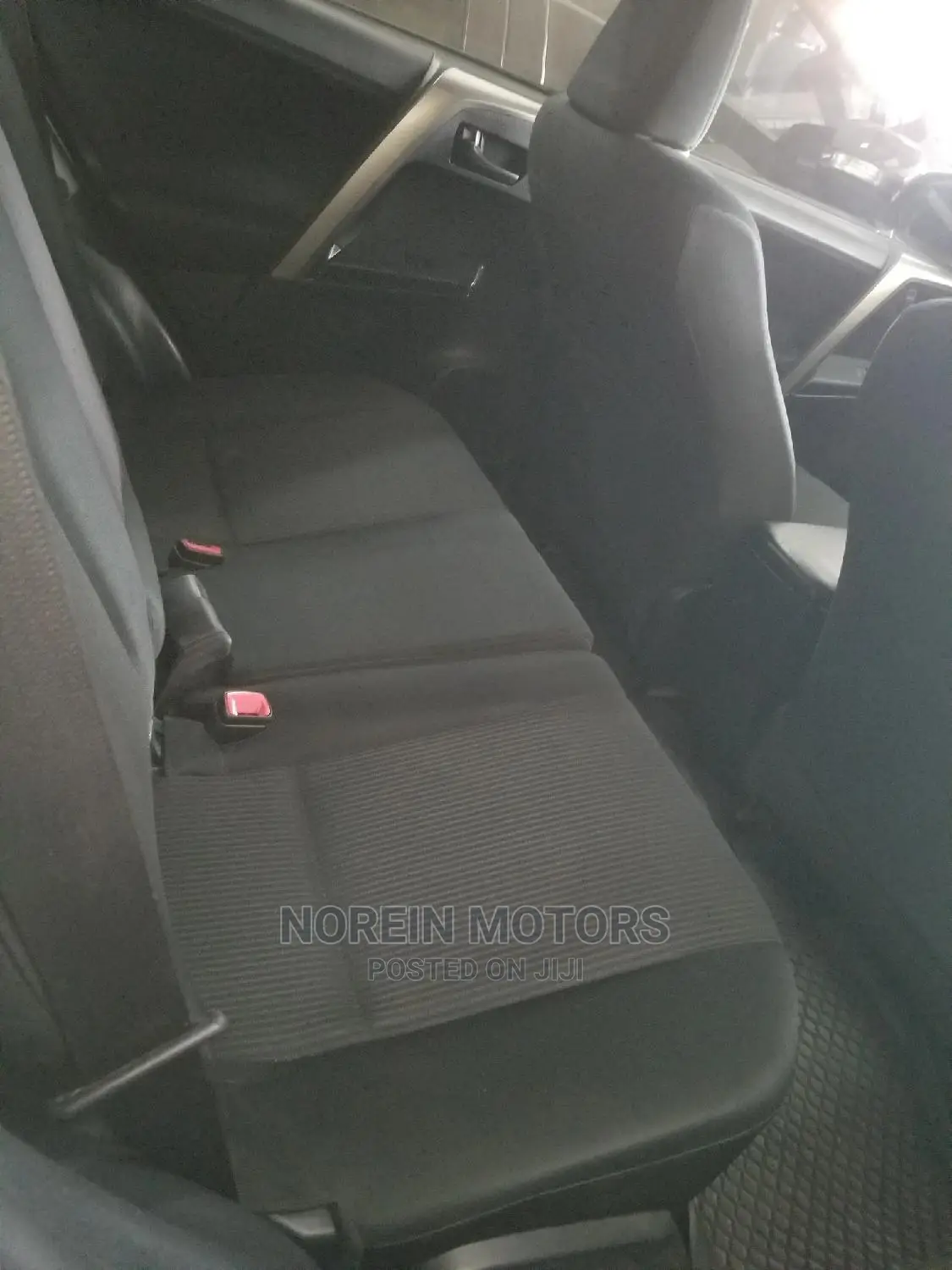 Toyota RAV4 2015 Orange