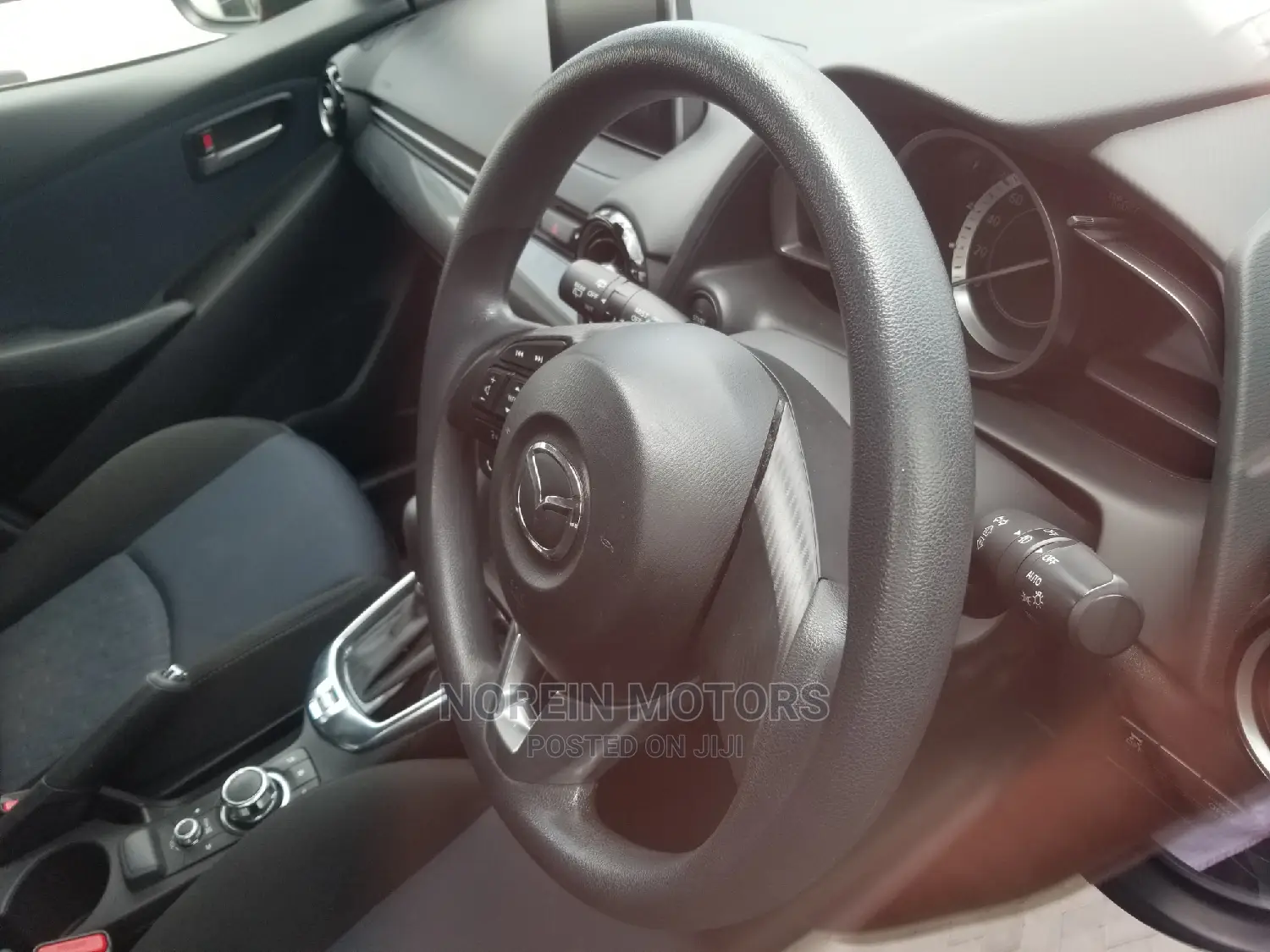 Mazda Demio 2014 Red