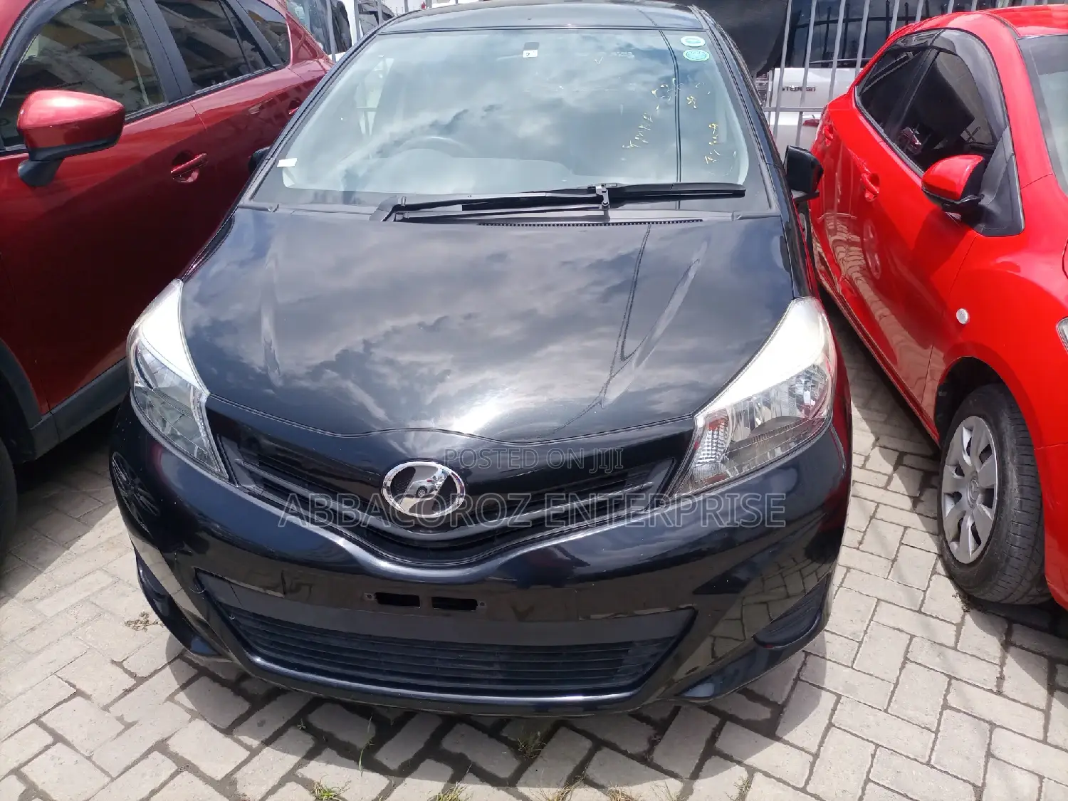 Toyota Vitz 1.3 AWD 3dr 2015 Matt Black